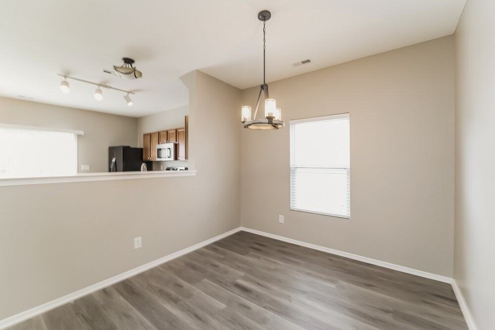 4522 Carnfeld Ln - Photo 7 of 17