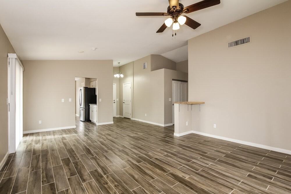 709 N 2nd St - Photo 3 of 15