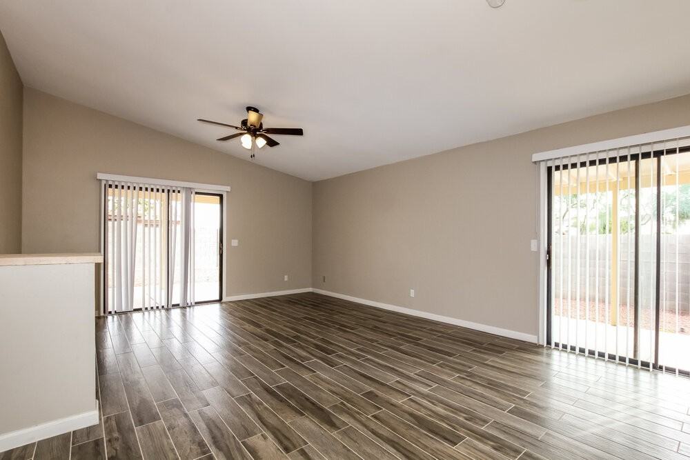 709 N 2nd St - Photo 5 of 15