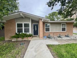 featured image of 1723 Corita St #1