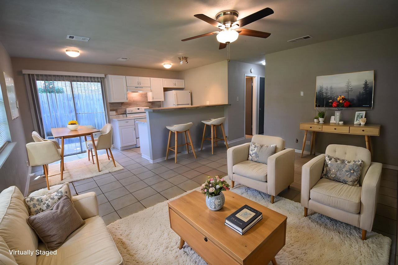 910 E Austin Ave #910 - Photo 2 of 22