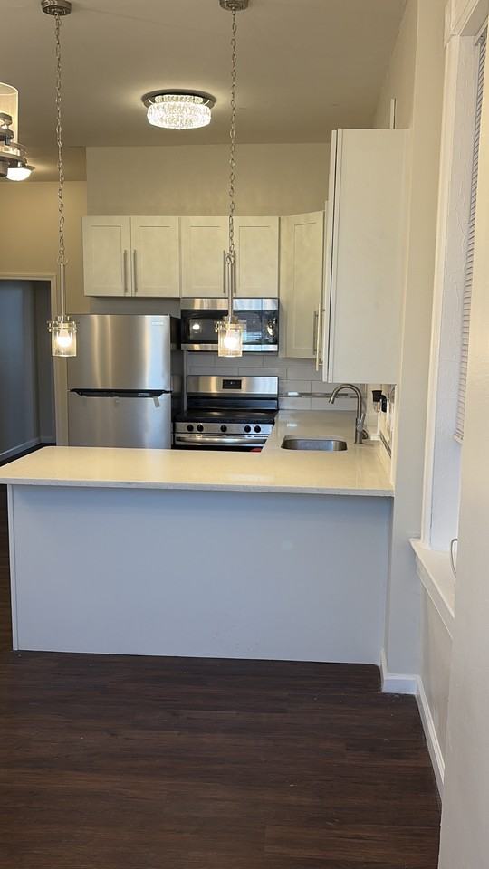 3839 Pennsylvania Ave #3839-1F - Photo 4 of 16