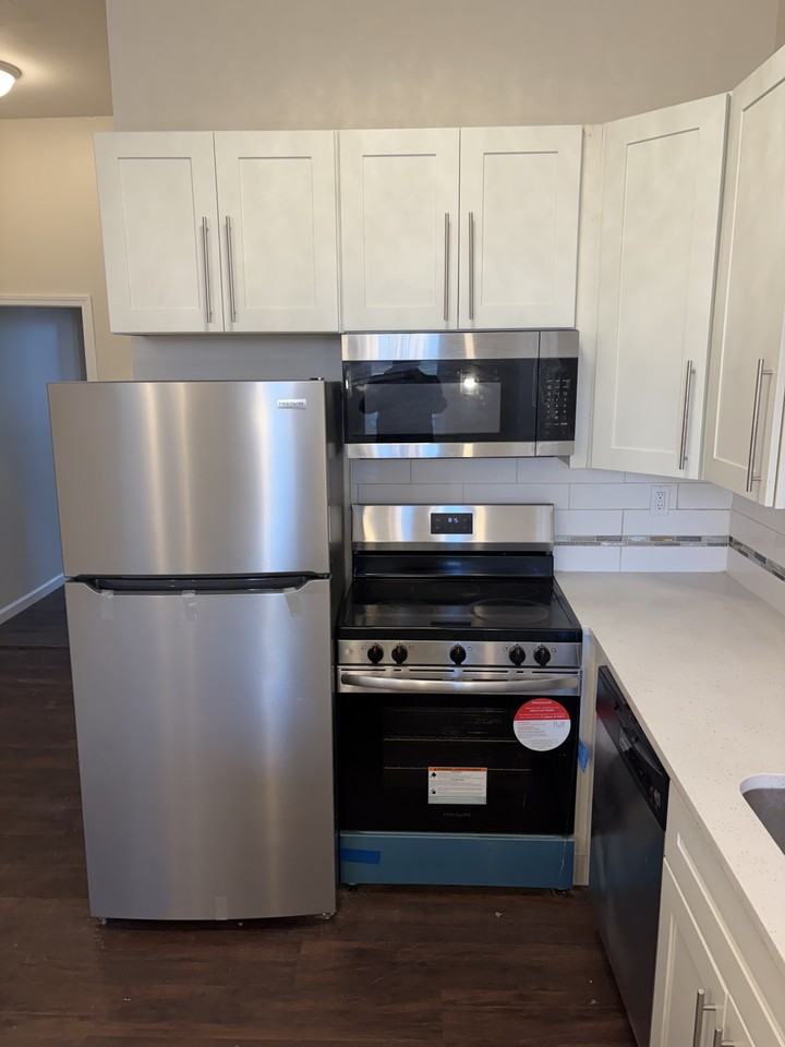 3839 Pennsylvania Ave #3839-1F - Photo 6 of 16