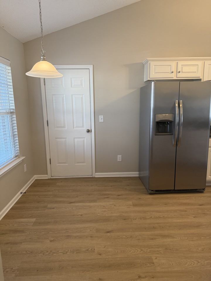 129 Crickhollow Cir - Photo 3 of 21