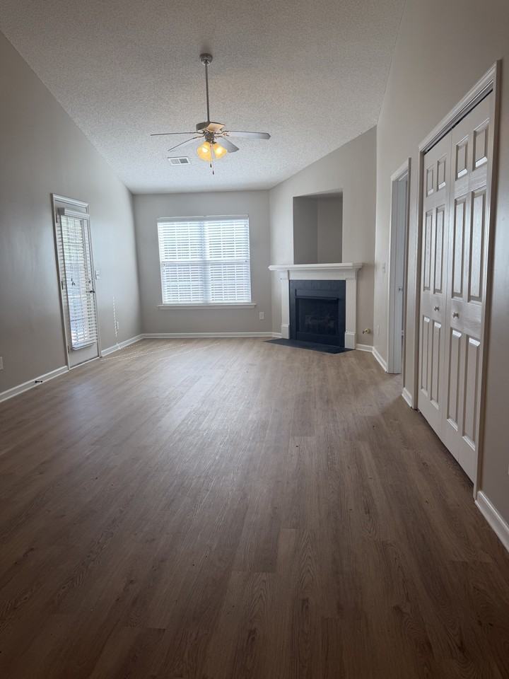 129 Crickhollow Cir - Photo 5 of 21