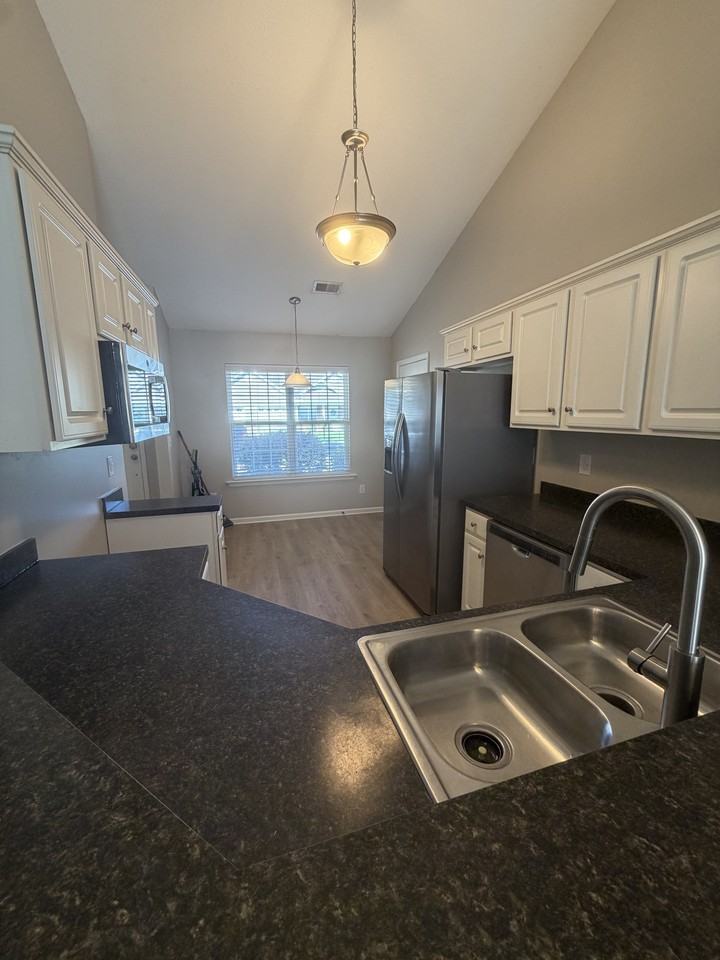 129 Crickhollow Cir - Photo 7 of 21