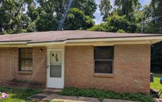 featured image of 711 S Range St #2