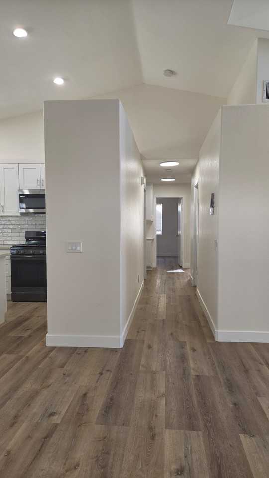 804 Napa Ct - Photo 3 of 17