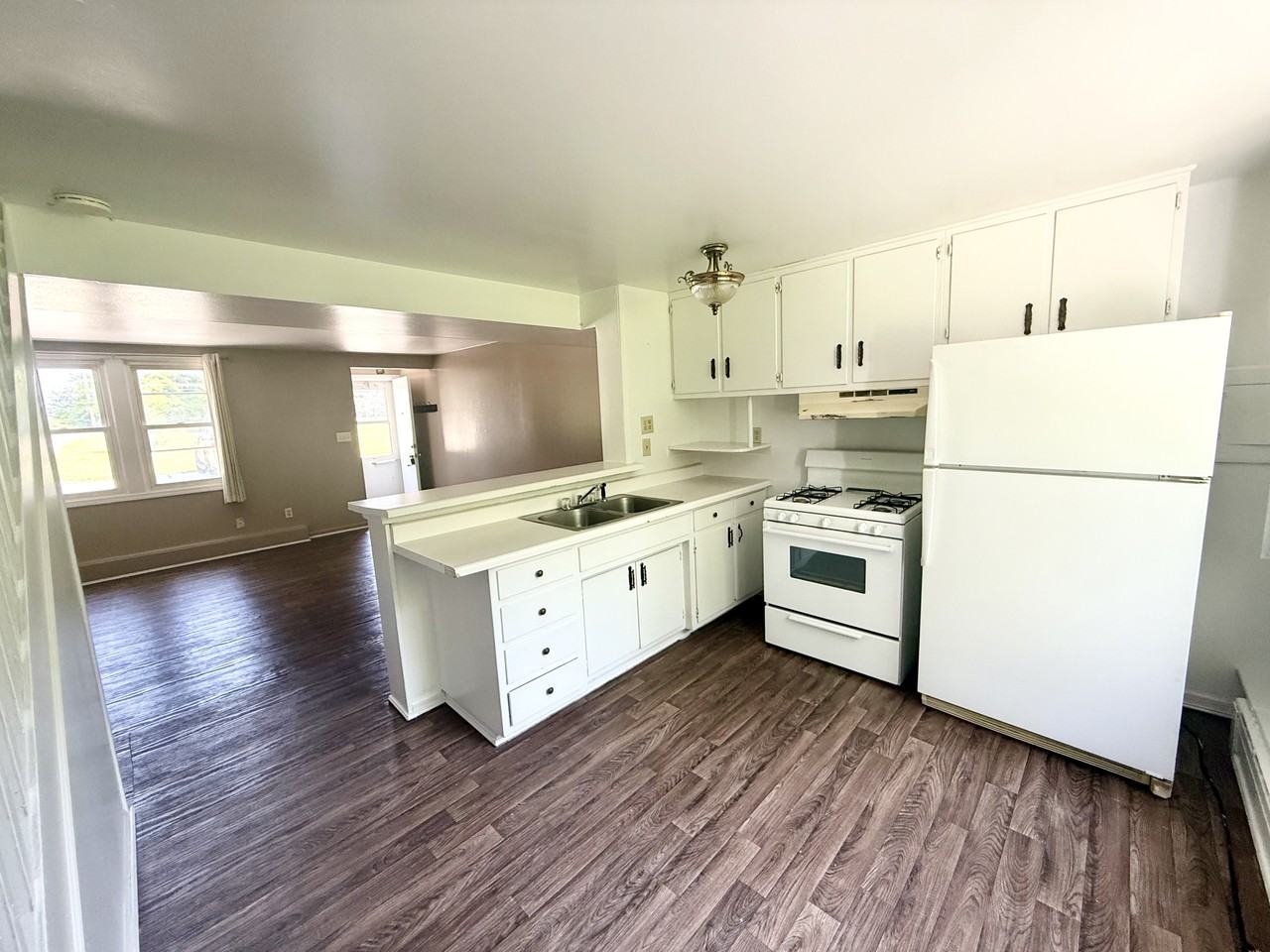 6331 104th St #6331 - Photo 5 of 9