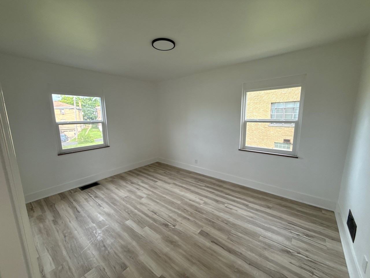 7209 Brookcrest Dr #1 - Photo 5 of 10