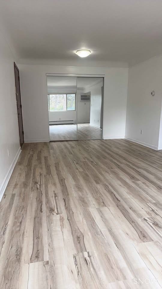 1031 Cromwell Ave #101 - Photo 6 of 11