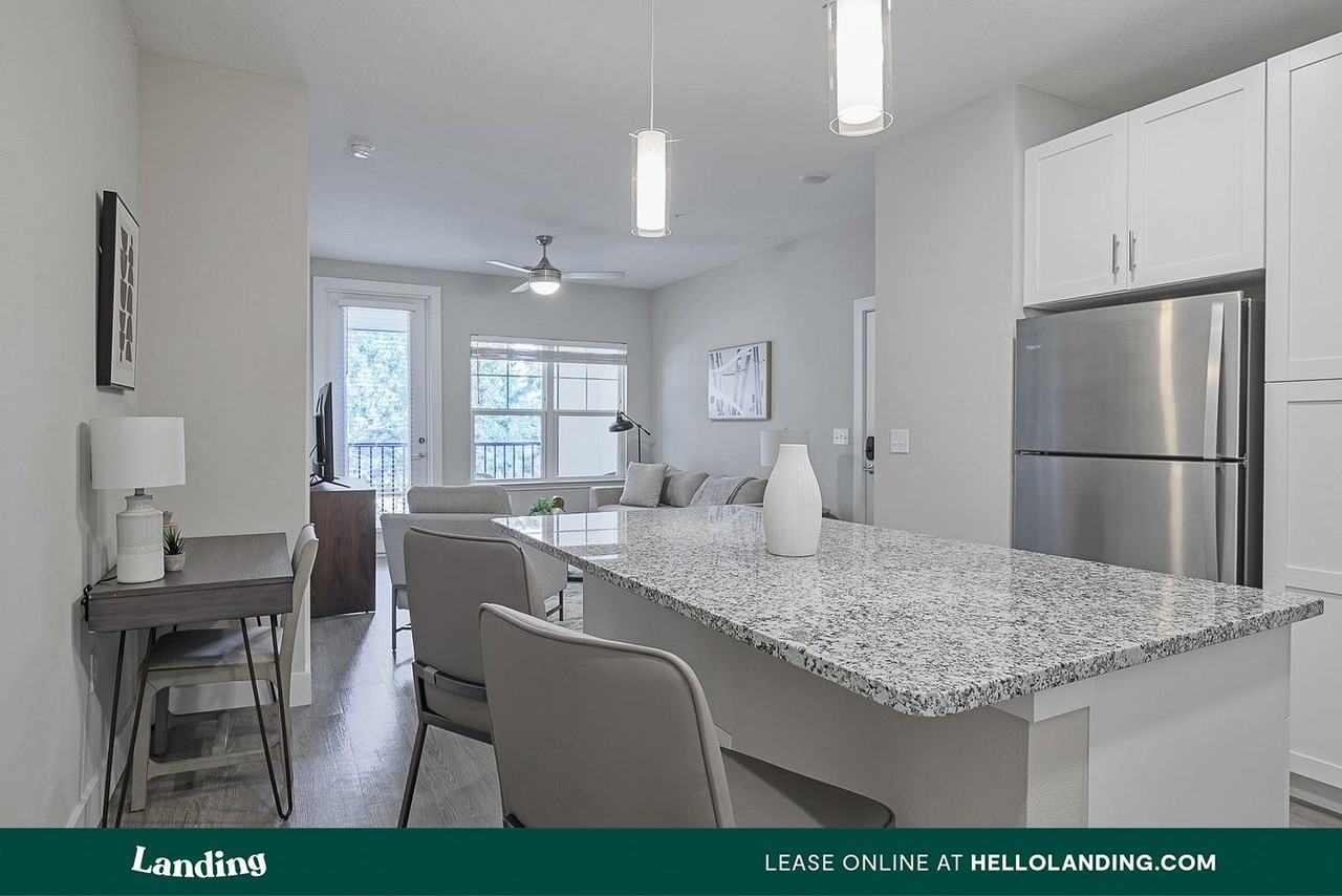 3060 Southcreek Blvd - Photo 3 of 50