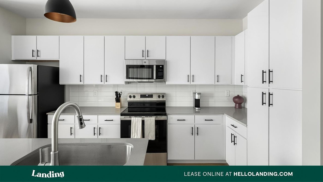 2700 Emerald Green Way - Photo 4 of 50