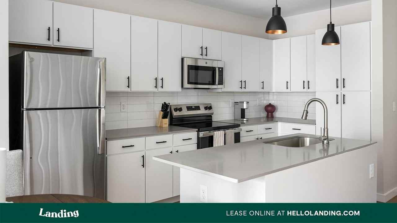 2700 Emerald Green Way - Photo 6 of 50
