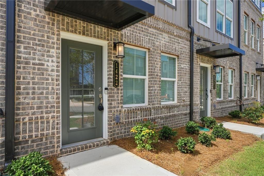 1422 Creekside Cir Nw ##211 - Photo 3 of 34