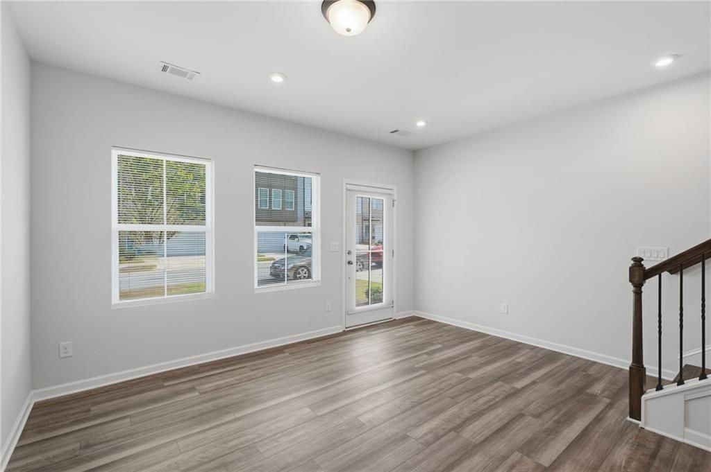1422 Creekside Cir Nw ##211 - Photo 6 of 34