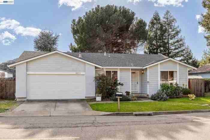 28071 Dobbel Ave