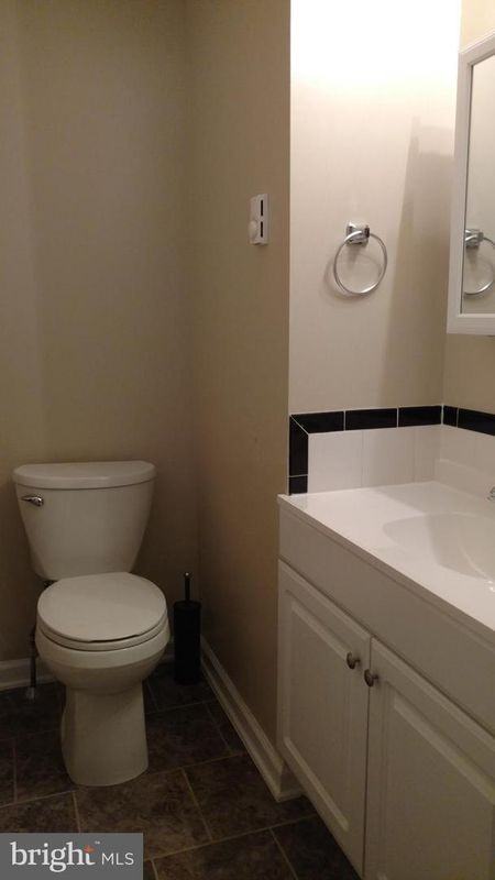 37 N Hellertown Ave ##B - Photo 2 of 7