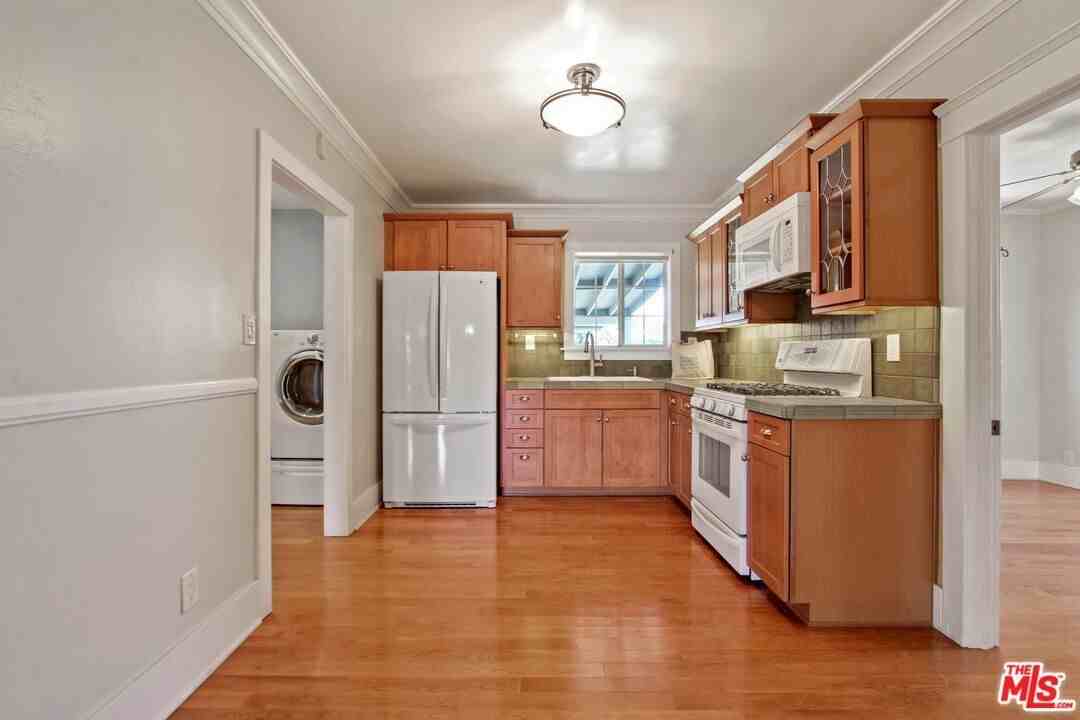 3701 4th Ave - Photo 3 of 20
