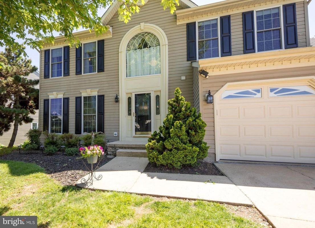 740 Hickory Limb Cir