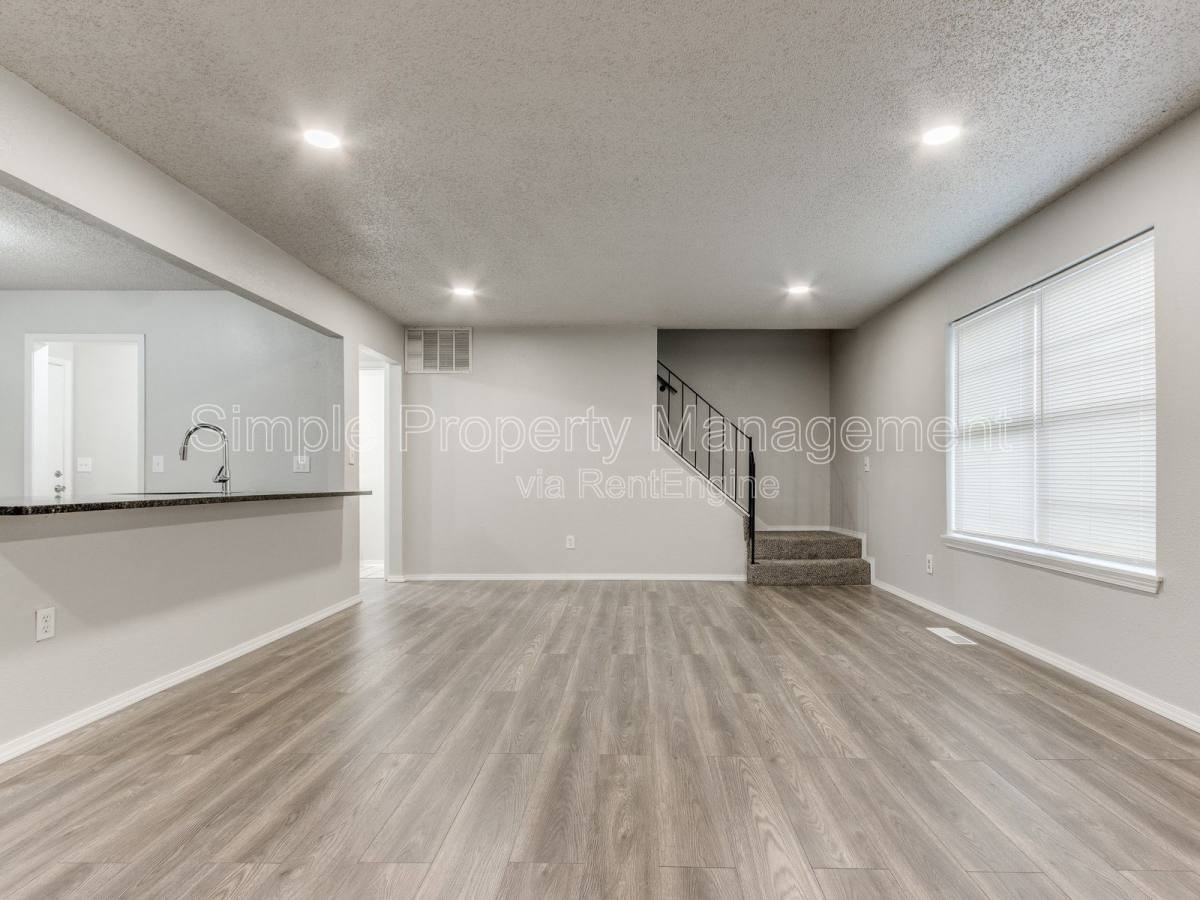 8508 Candlewood Dr - Photo 3 of 10