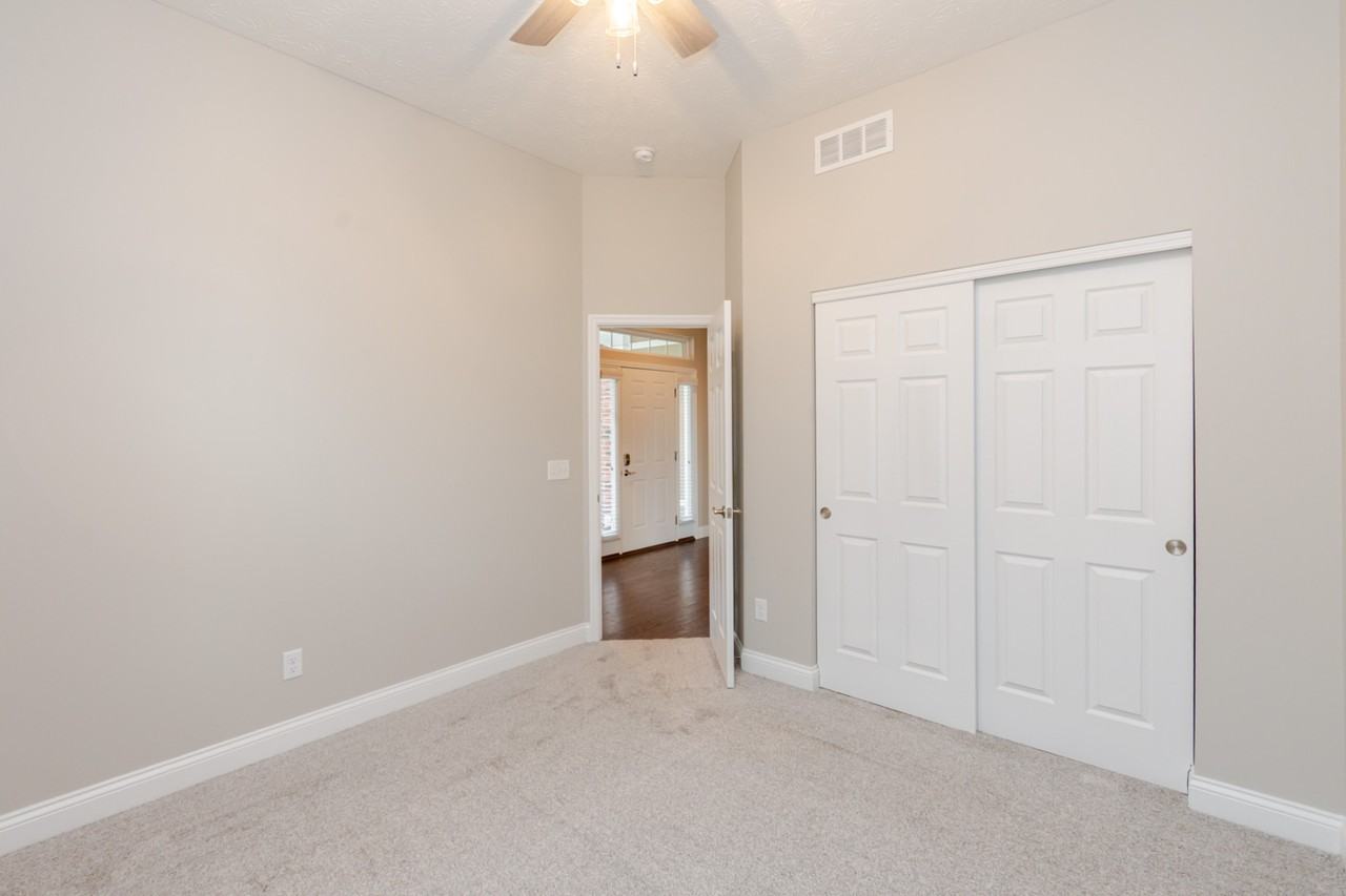 476 Carrick Dr #476CARRICK - Photo 4 of 37