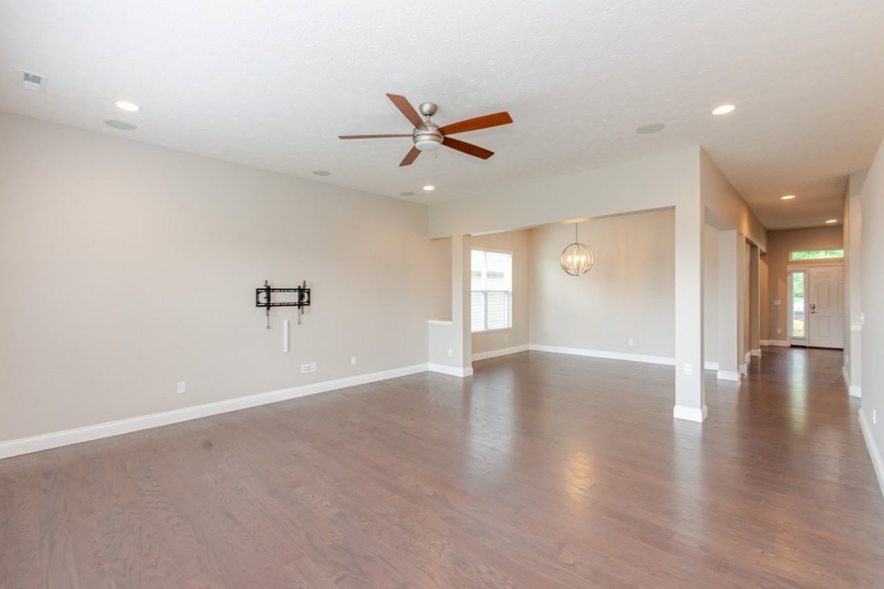 476 Carrick Dr #476CARRICK - Photo 5 of 37
