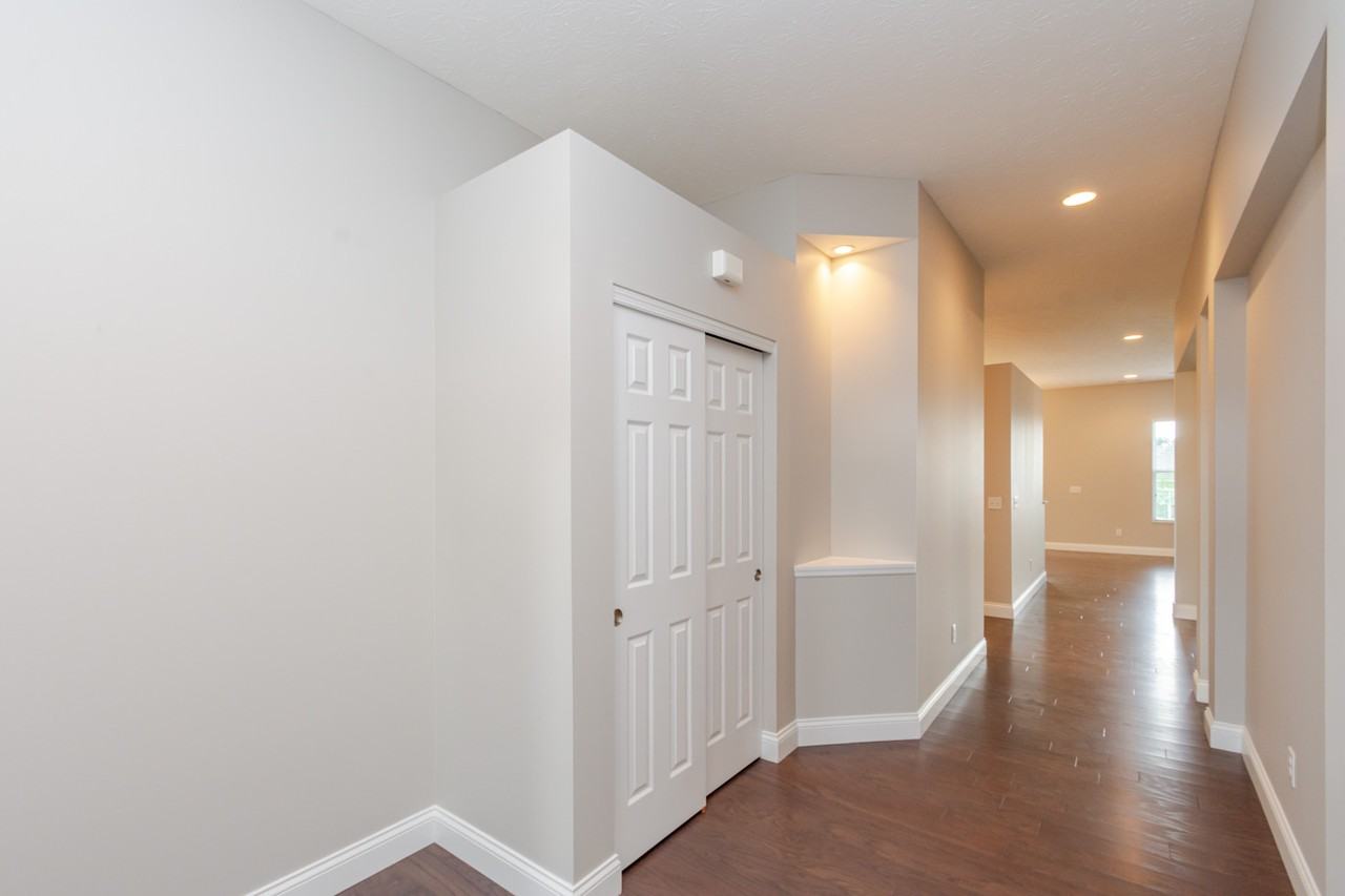 476 Carrick Dr #476CARRICK - Photo 6 of 37
