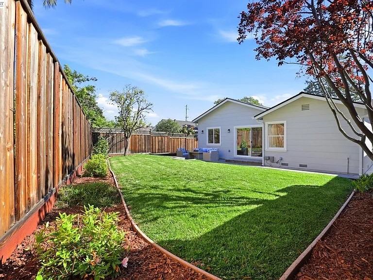 2638 Eaton Avenue #2638 - Photo 7 of 18