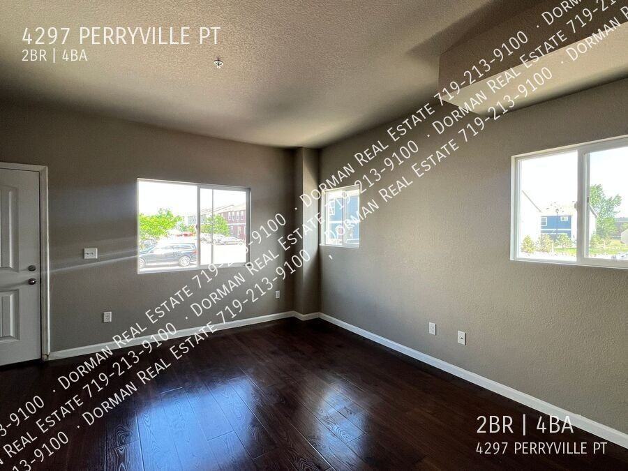 4297 Perryville Pt - Photo 3 of 23