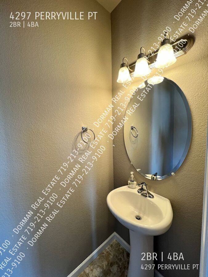 4297 Perryville Pt - Photo 6 of 23