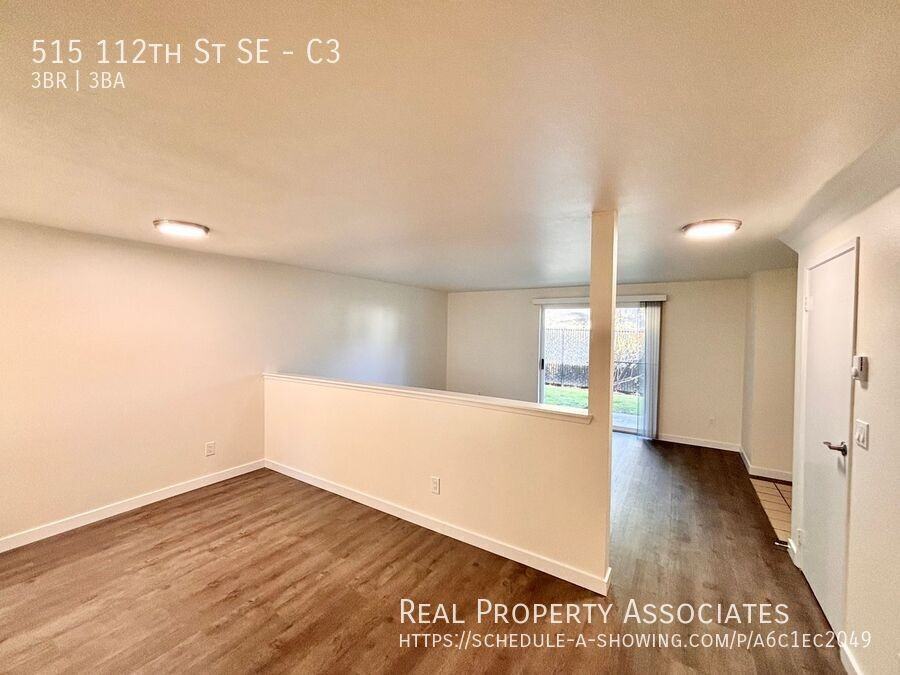 515 112th St Se #C3 - Photo 3 of 30