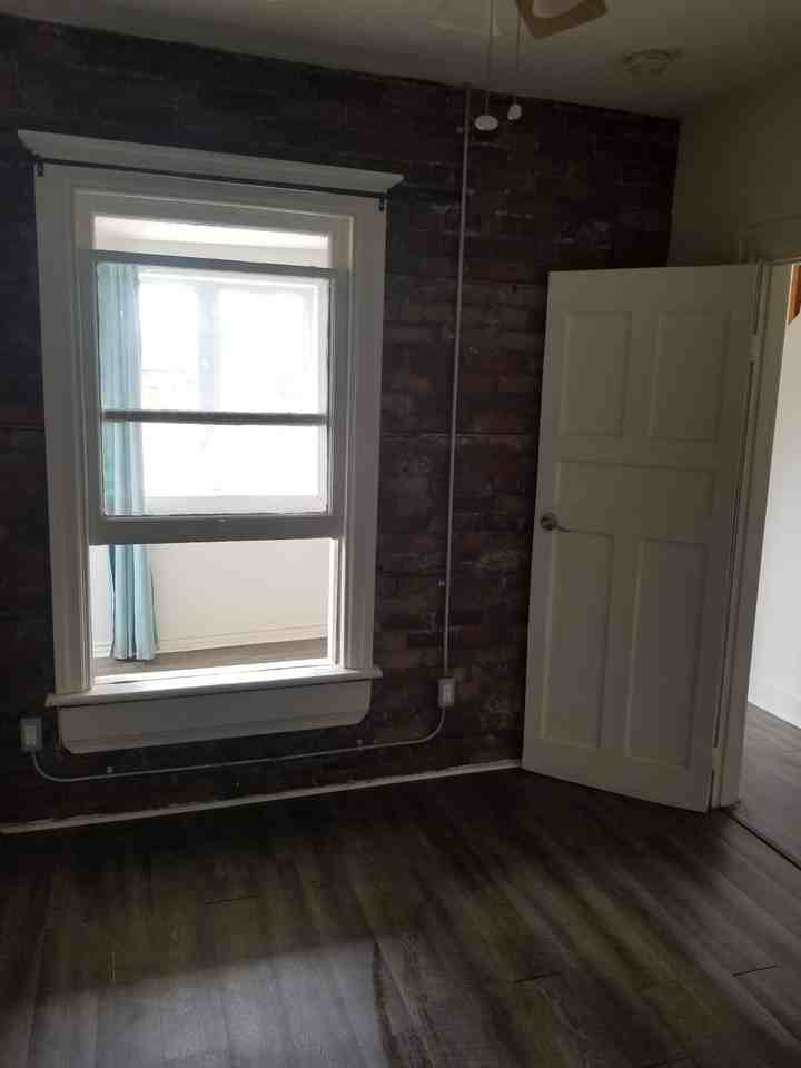 12 Clyde Street - Photo 7 of 10