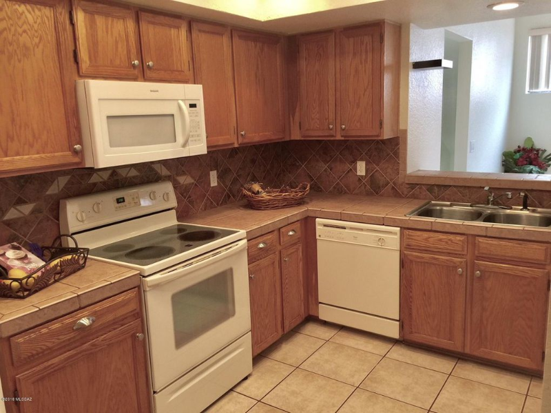 4283 N River Grove Cir #211 - Photo 7 of 14