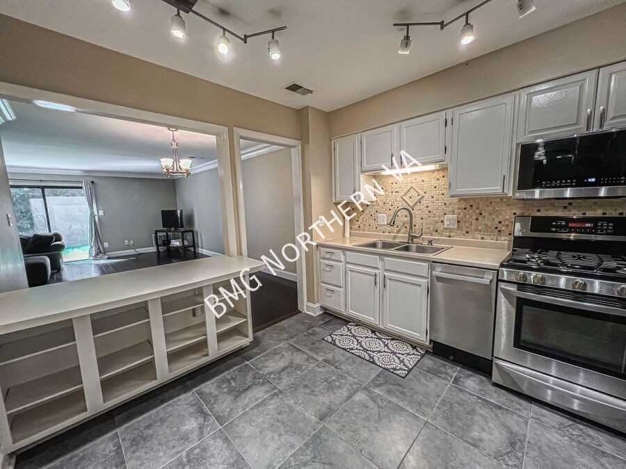 3816B Steppes Ct - Photo 4 of 38