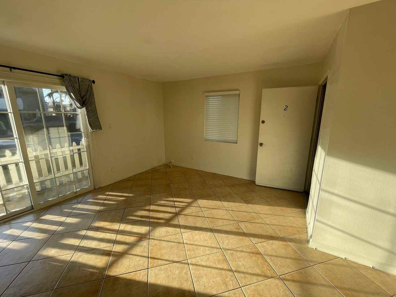 226 15th St #1 - Photo 7 of 22
