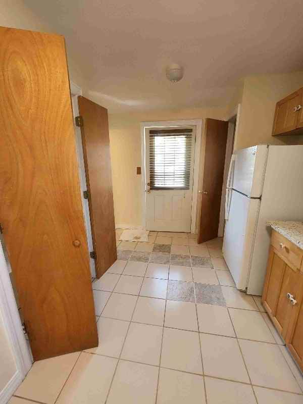 289 Ohio St #2ndFL - Photo 3 of 12