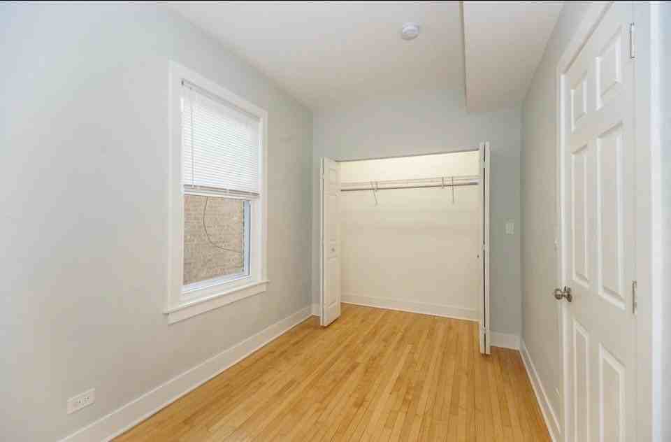 5422 W Wrightwood Ave #1 - Photo 7 of 7