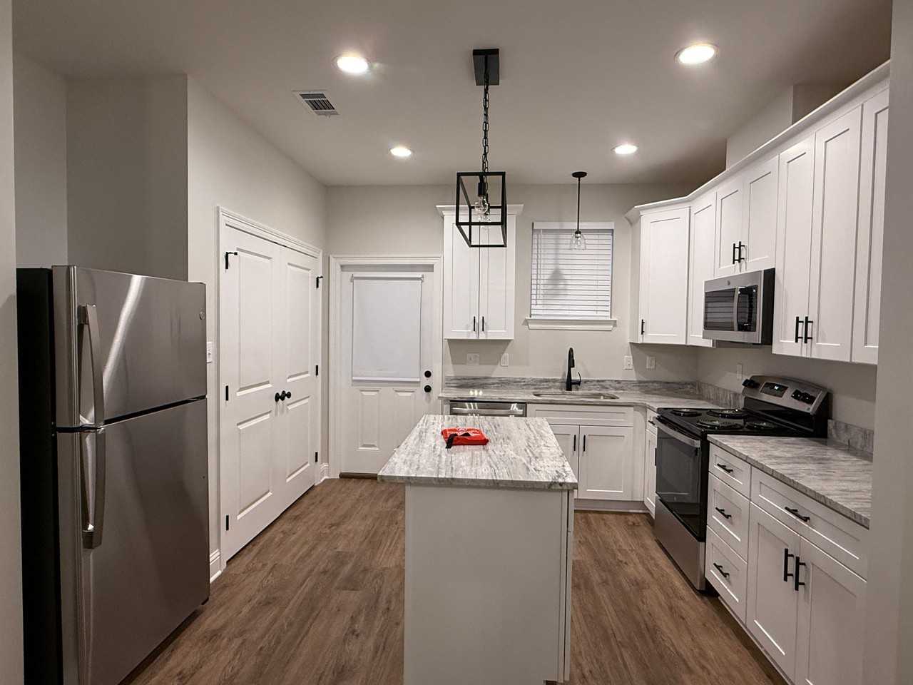 209 Hoover Dr #A - Photo 3 of 11