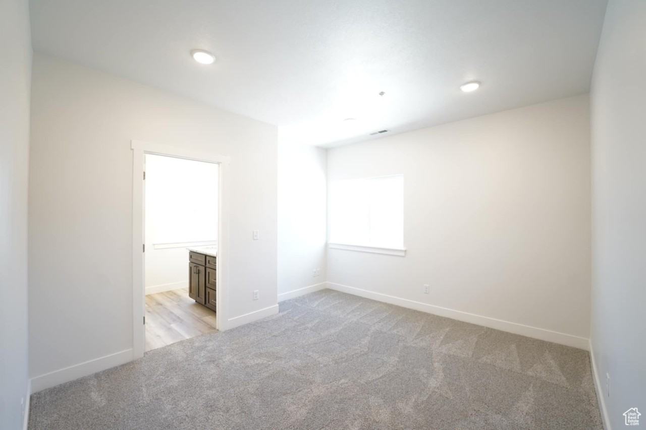 1561 Nw #202 - Photo 2 of 23