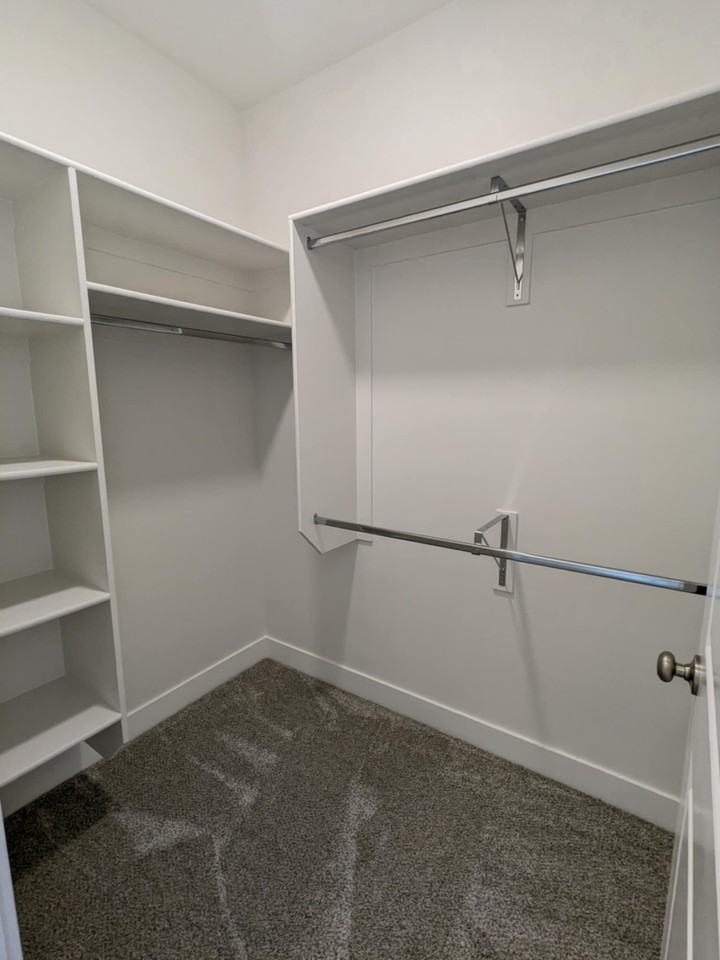 1561 Nw #202 - Photo 3 of 23