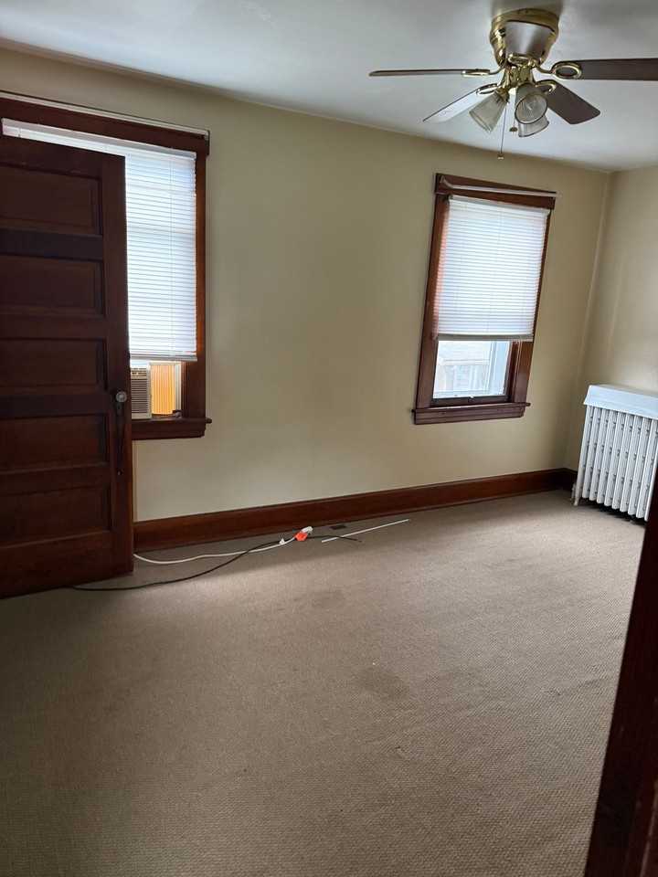 1150R Boyd Ave - Photo 2 of 9