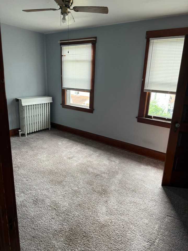 1150R Boyd Ave - Photo 4 of 9