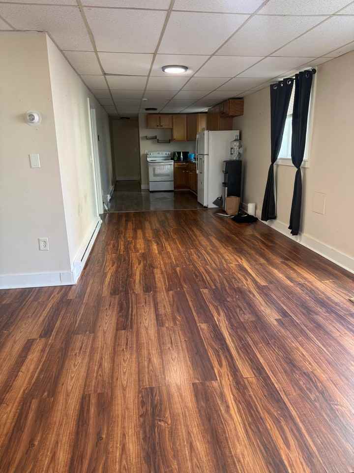 79 N Main St #4R - Photo 3 of 7
