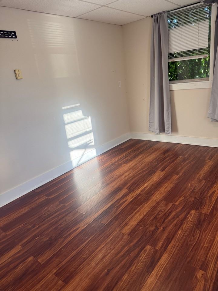 79 N Main St #4R - Photo 5 of 7