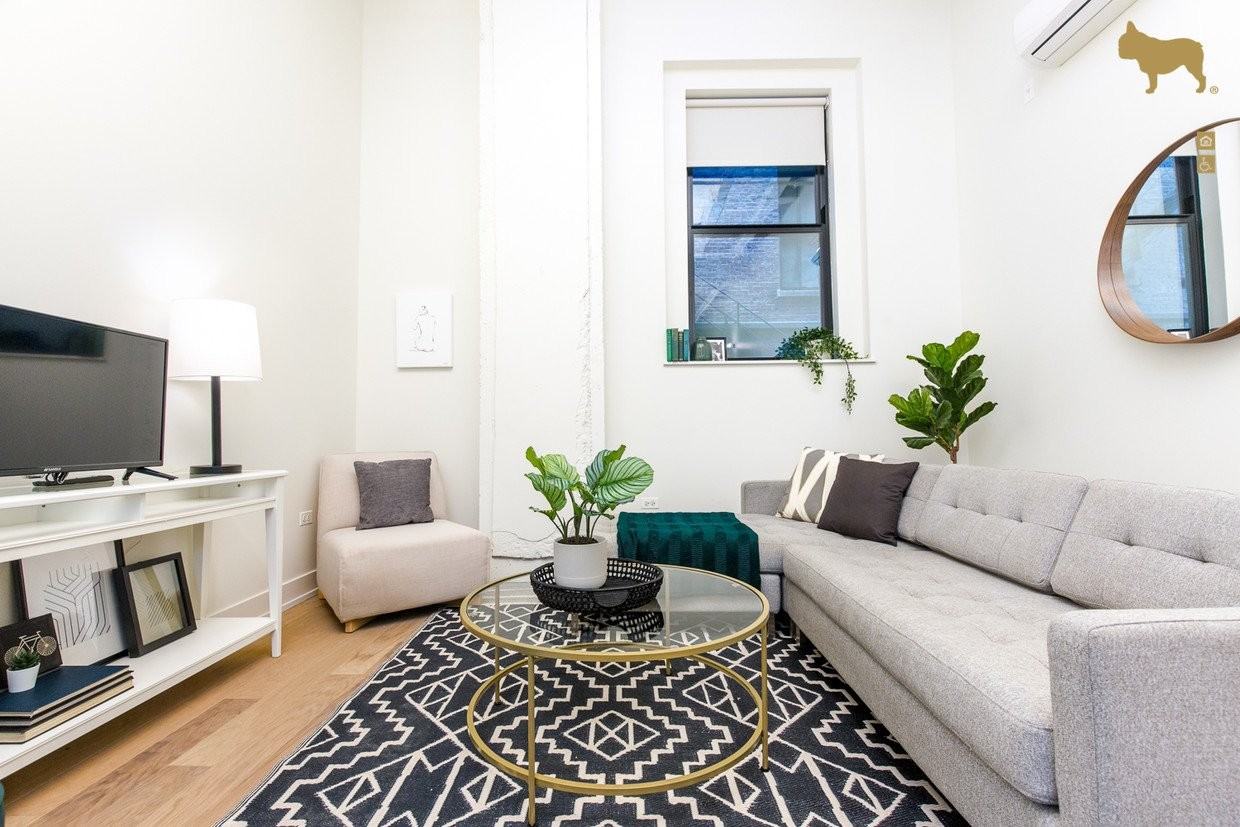 84 E Adams St - Photo 3 of 9