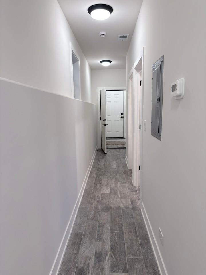 6540 S Champlain Ave #1 - Photo 7 of 18