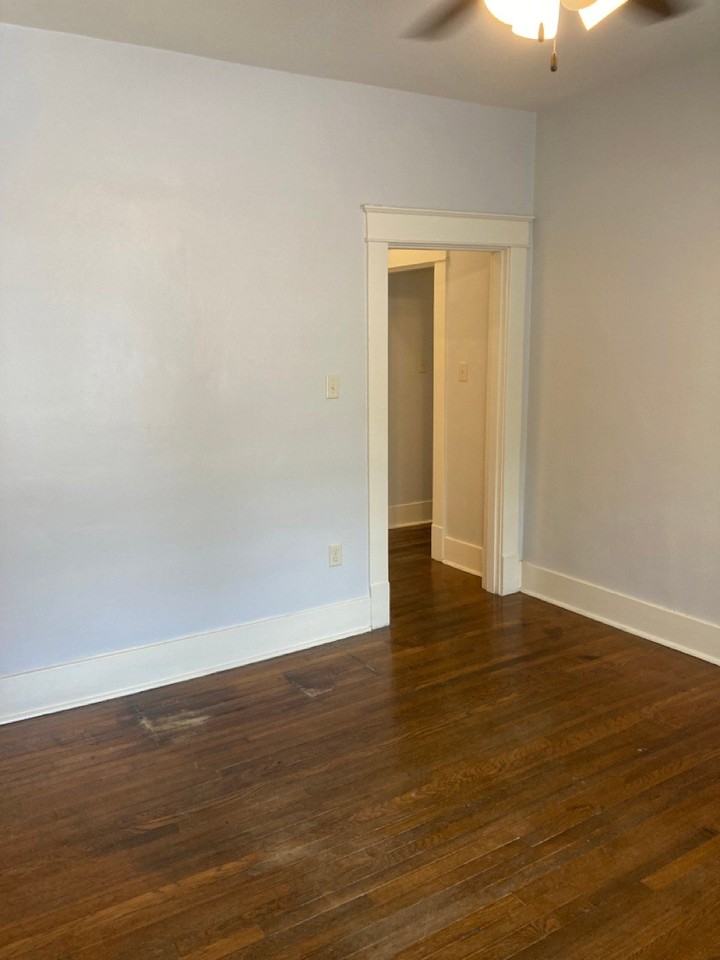 1100 Rock St #B - Photo 3 of 18
