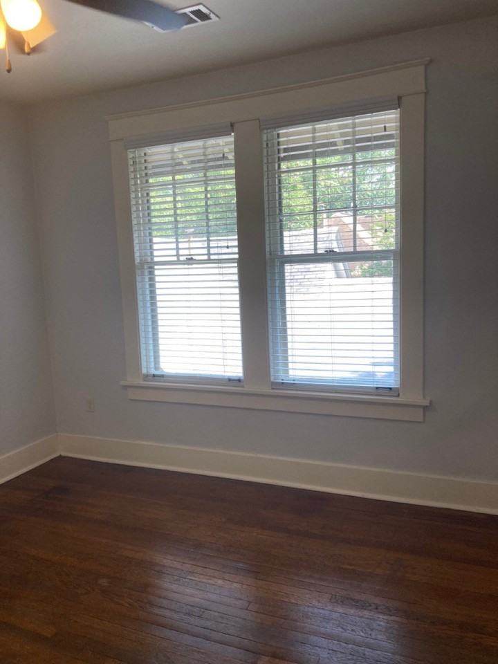 1100 Rock St #B - Photo 4 of 18