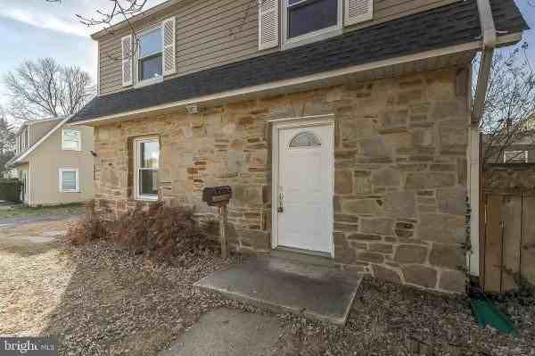 1209 Greystone Rd - Photo 2 of 20